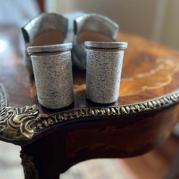 COPY - Authentic Gucci sandals - Picture 4 of 5